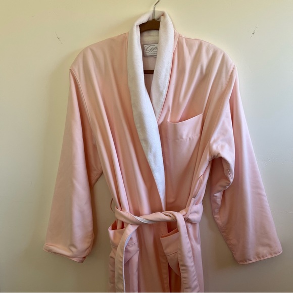 Soft Pink Women's Lounge Robe - Picture 3 of 7